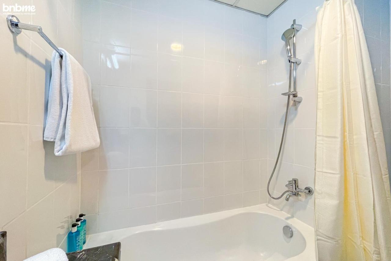 دبي Bnbmehomes - Spacious Studio In Downtown Near Burj Khalifa - 1703 المظهر الخارجي الصورة
